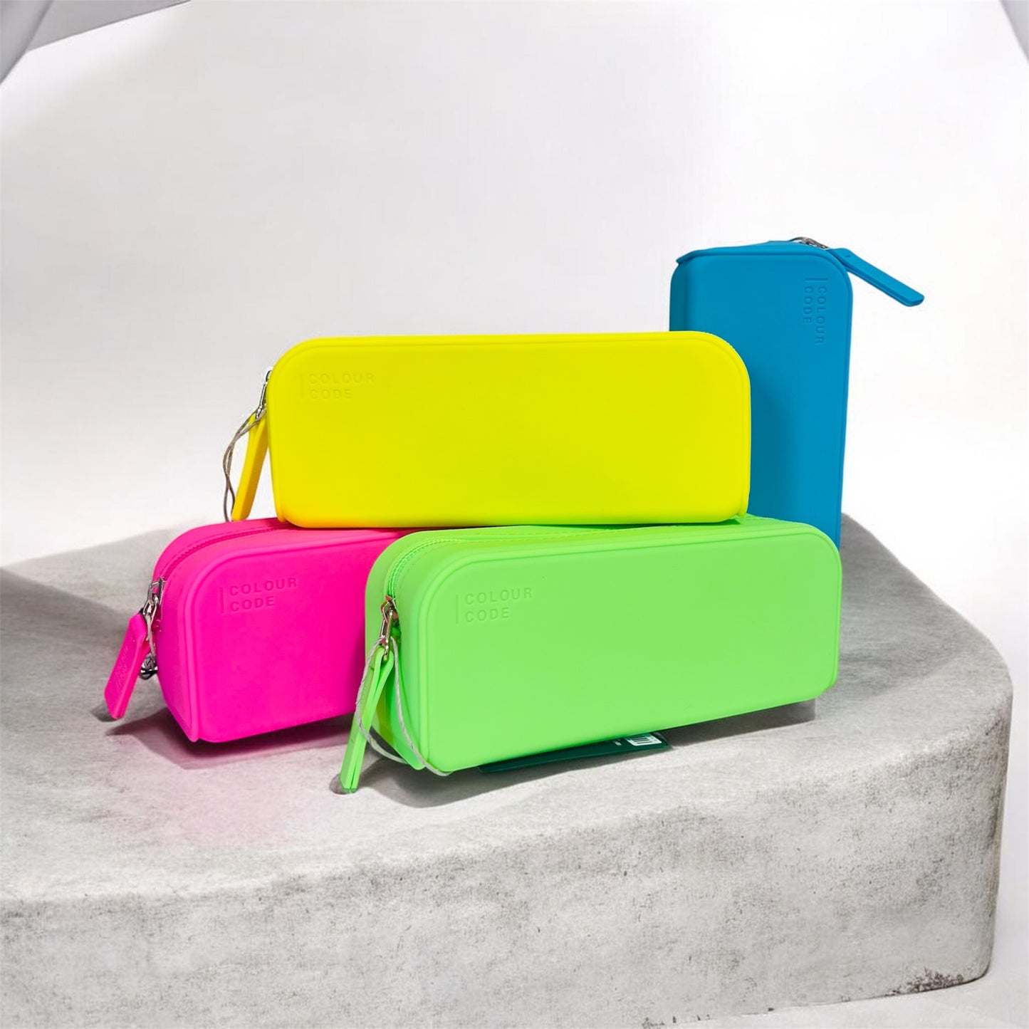 Astuccio Morbido in Silicone Fluo Seven – Portapenne Scuola Colori Fluorescenti